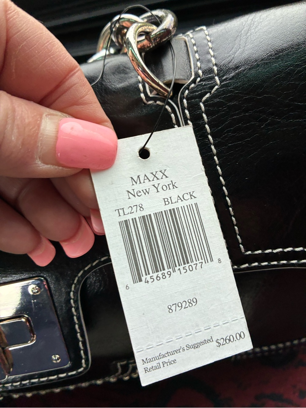 New, Maxx New York Leather Bag with link Chain Strap! Gorgeous! 🌻